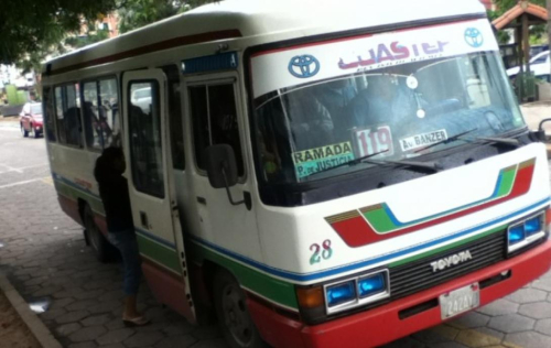 Un bus embiste a padre e hijo en la zona norte de la capital cruceña