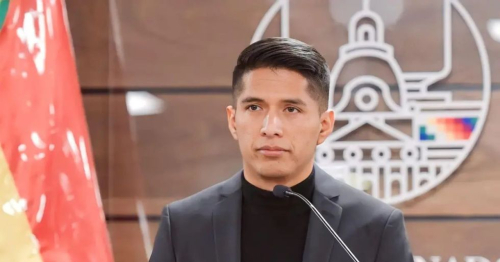 Andrónico se une a iniciativa de cumbre de poderes del Estado para fortalecer la democracia