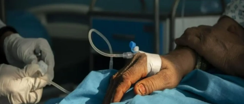 Perú: Falso médico estafó a más de 142 enfermos en estado crítico, reporta la Policía