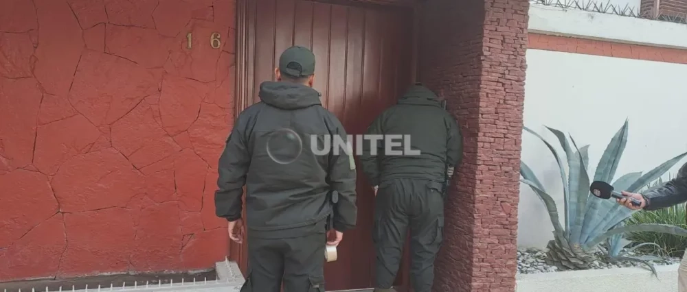 Citan a Jhonny Fernández a declarar por el caso Mutualista; Alcaldía cruceña califica de “ilegal” la notificación