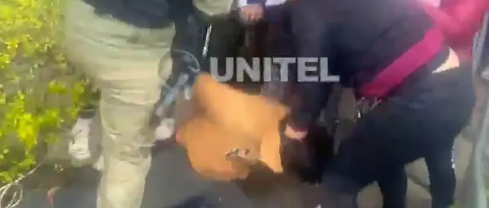 Golpean al sujeto que agredió y violó a una niña que fue testigo de un asesinato