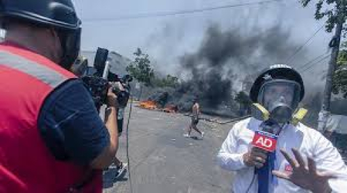 Exigen frenar la violencia contra periodistas del país