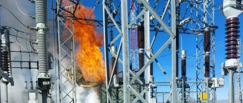 Dos barrios de La Paz se quedan sin luz por un incendio en una planta de electricidad