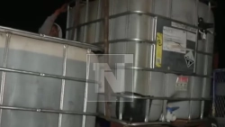Incautan combustible almacenado ilegalmente en una vivienda en camino a Senkata de El Alto