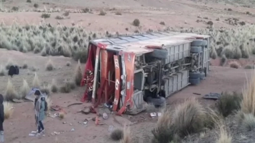 Una flota sufre accidente en la ruta Oruro – Uyuni y deja heridos
