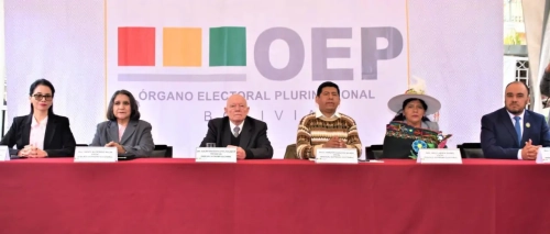 “No vamos a trabajar bajo presión”: Vocal del TSE tras advertencia de cocaleros por Evo Morales